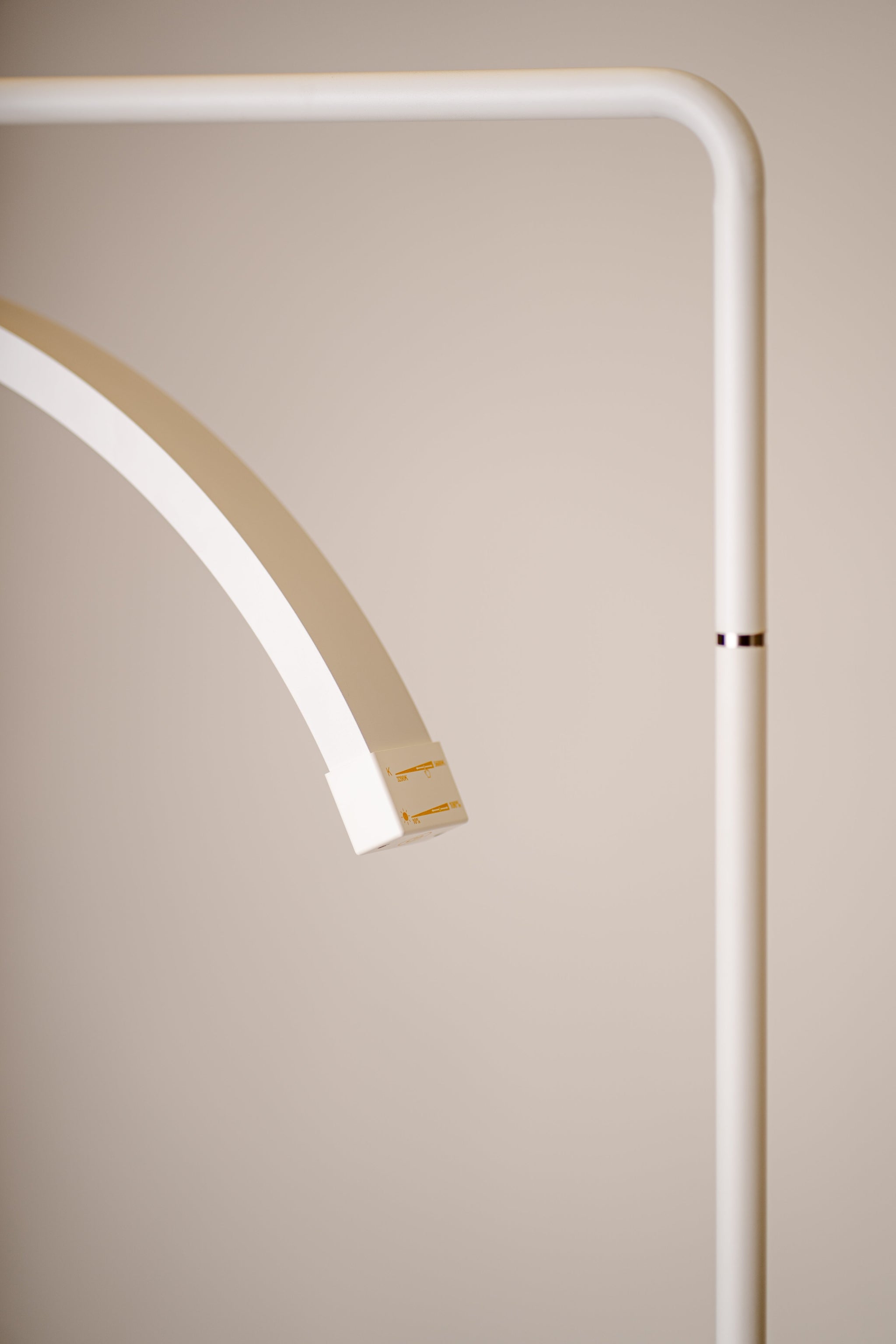 Lámpara de belleza con altura ajustable