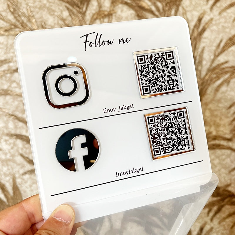 Cartel personalizado para redes sociales - Versión con código QR de doble icono