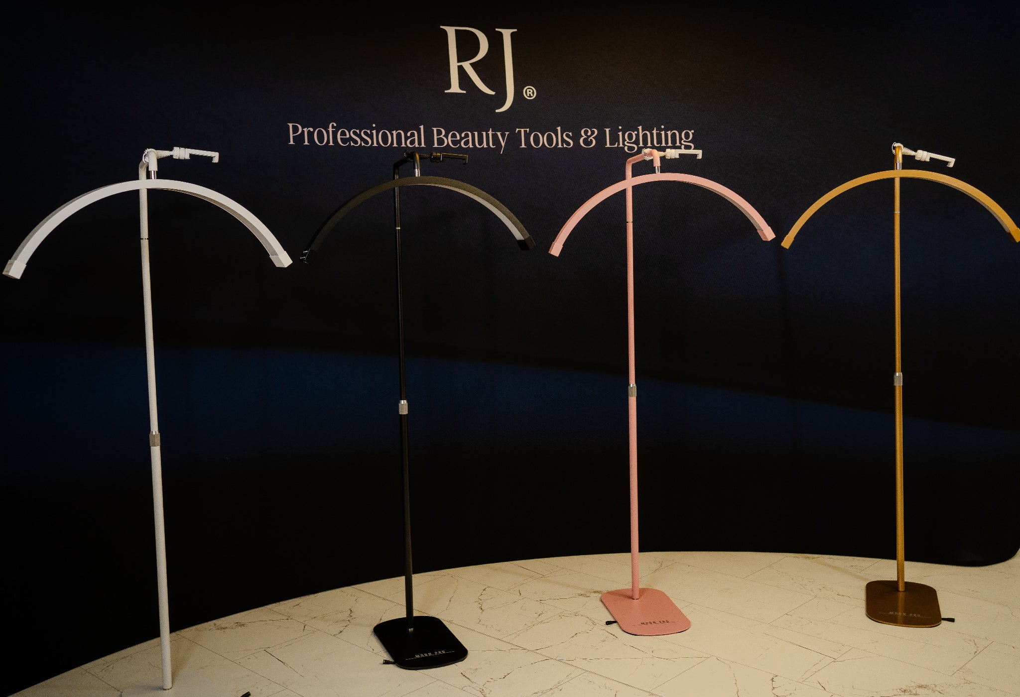 Lámpara lunar con rotación de 360 grados