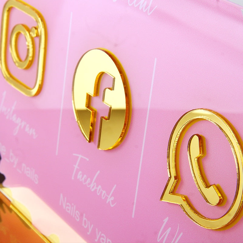 Cartel personalizado para redes sociales empresariales - Triple icono